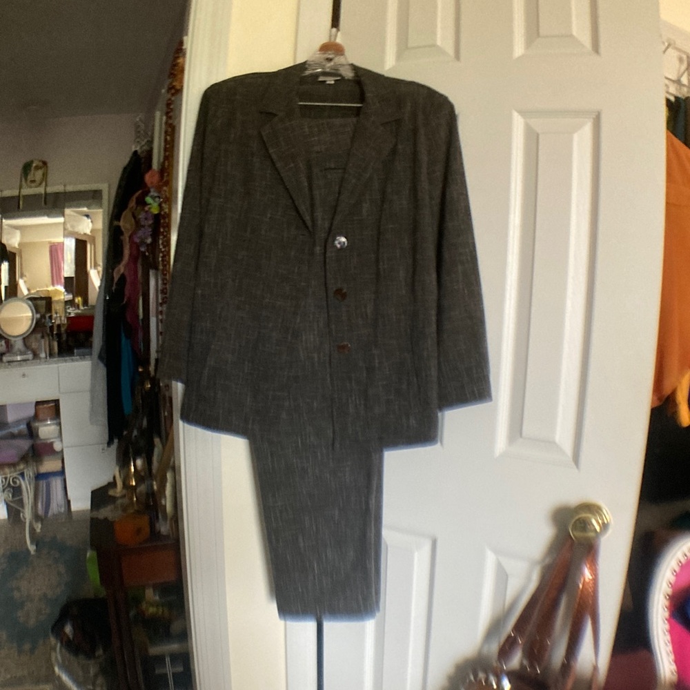 Chico's pant suit